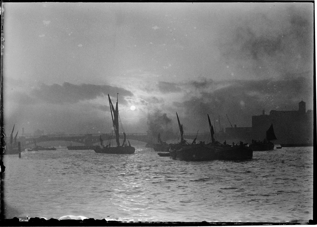Vauxhall, Lambeth, Greater London Authority, 1920-1940. de Charles William Prickett