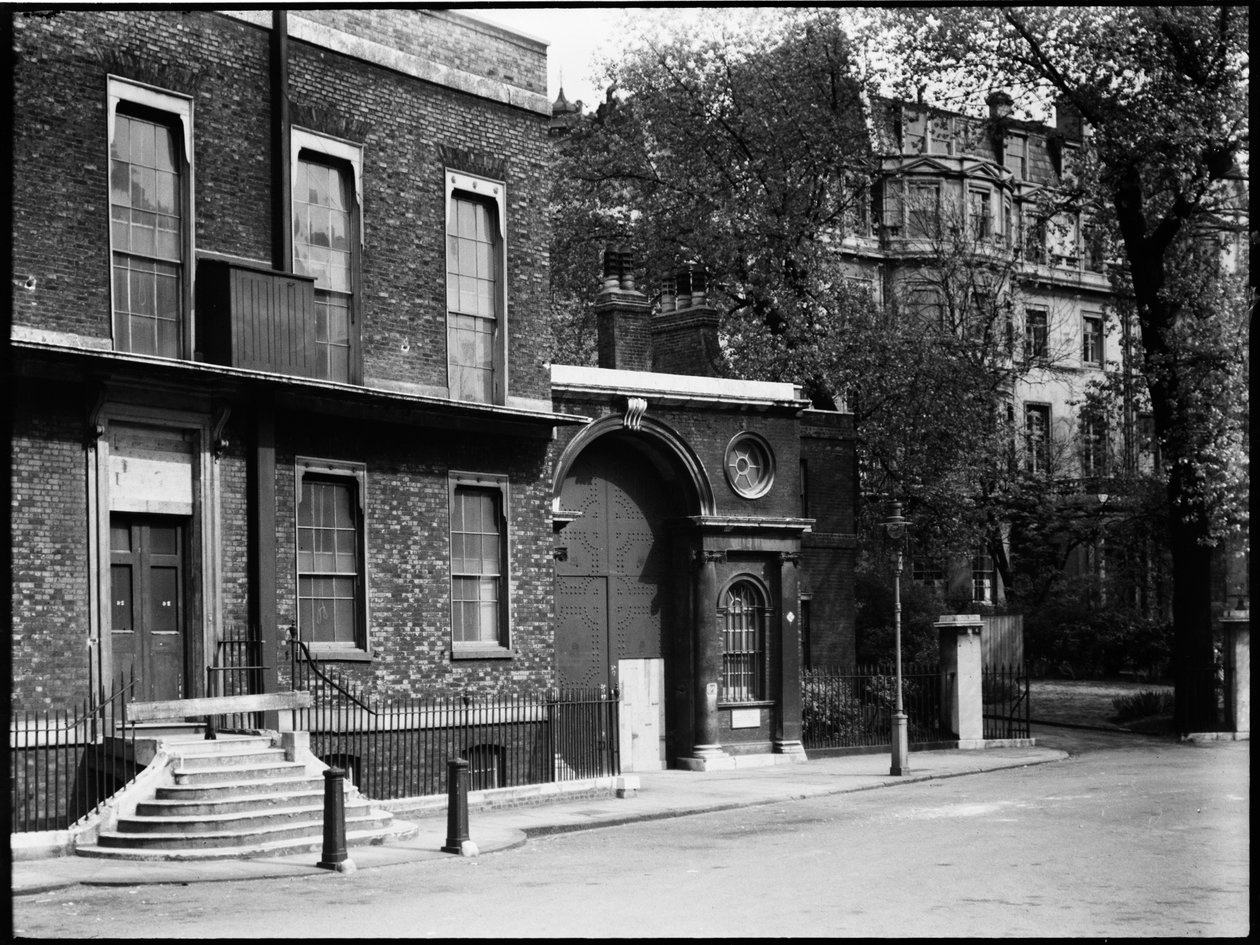 Jardins de Whitehall, Whitehall, Cidade de Westminster, Autoridade da Grande Londres, década de 1930. de Charles William Prickett