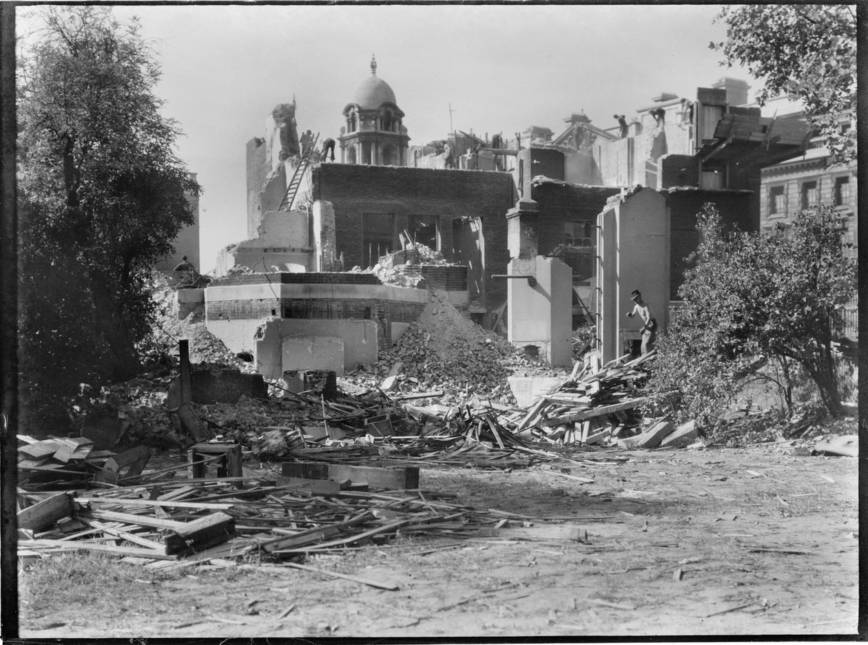 Whitehall Gardens, Whitehall, Cidade de Westminster, Greater London Authority, final da década de 1930. de Charles William Prickett
