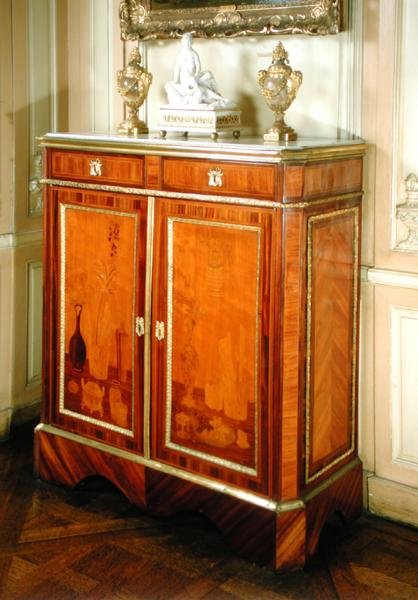 Gabinete (marchetada de madeira) de Charles attr.to Topino