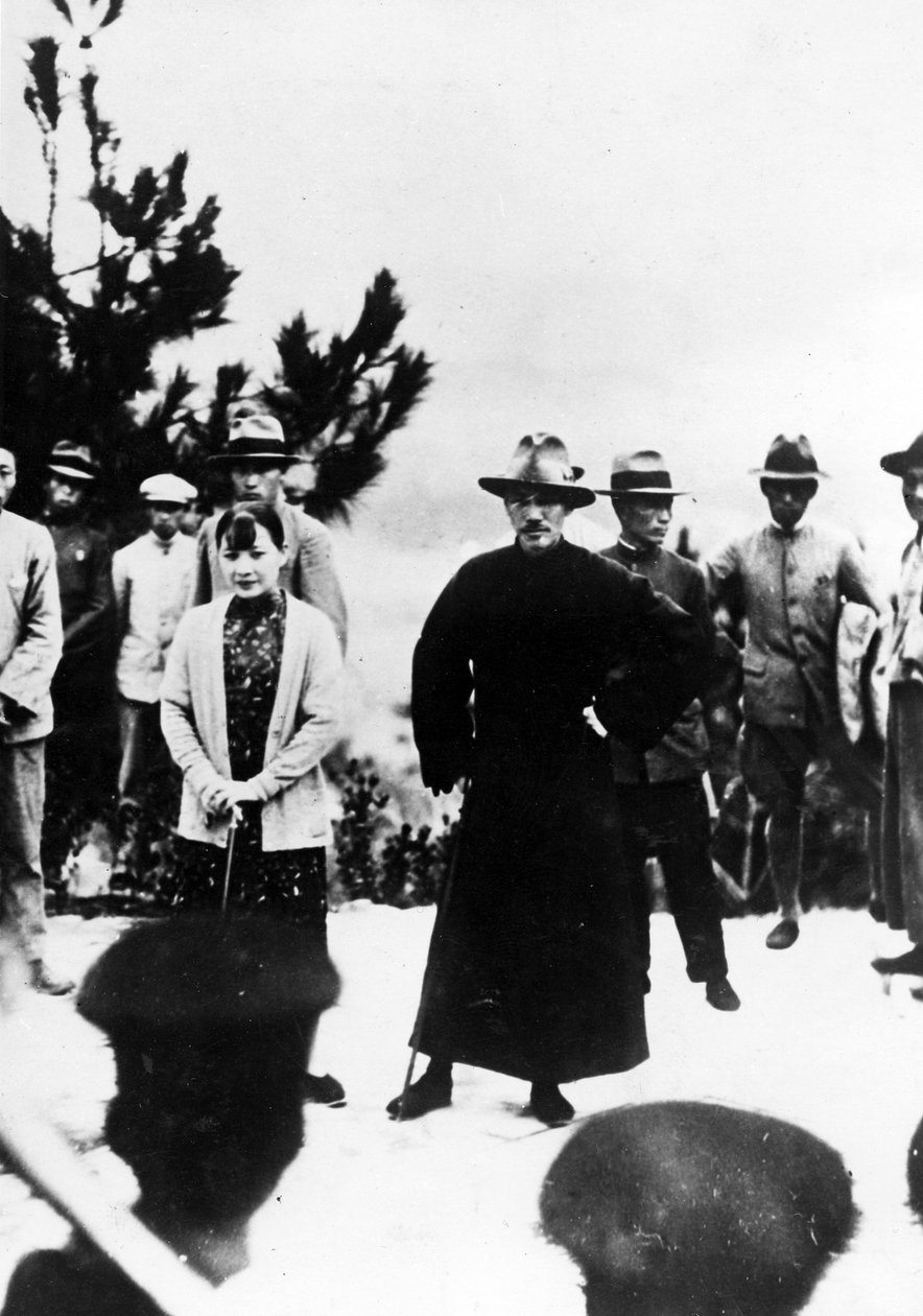 Presidente do Generalíssimo Chiang Kai-shek e sua esposa Soong May-ling, c.1931 de Chinese Photographer