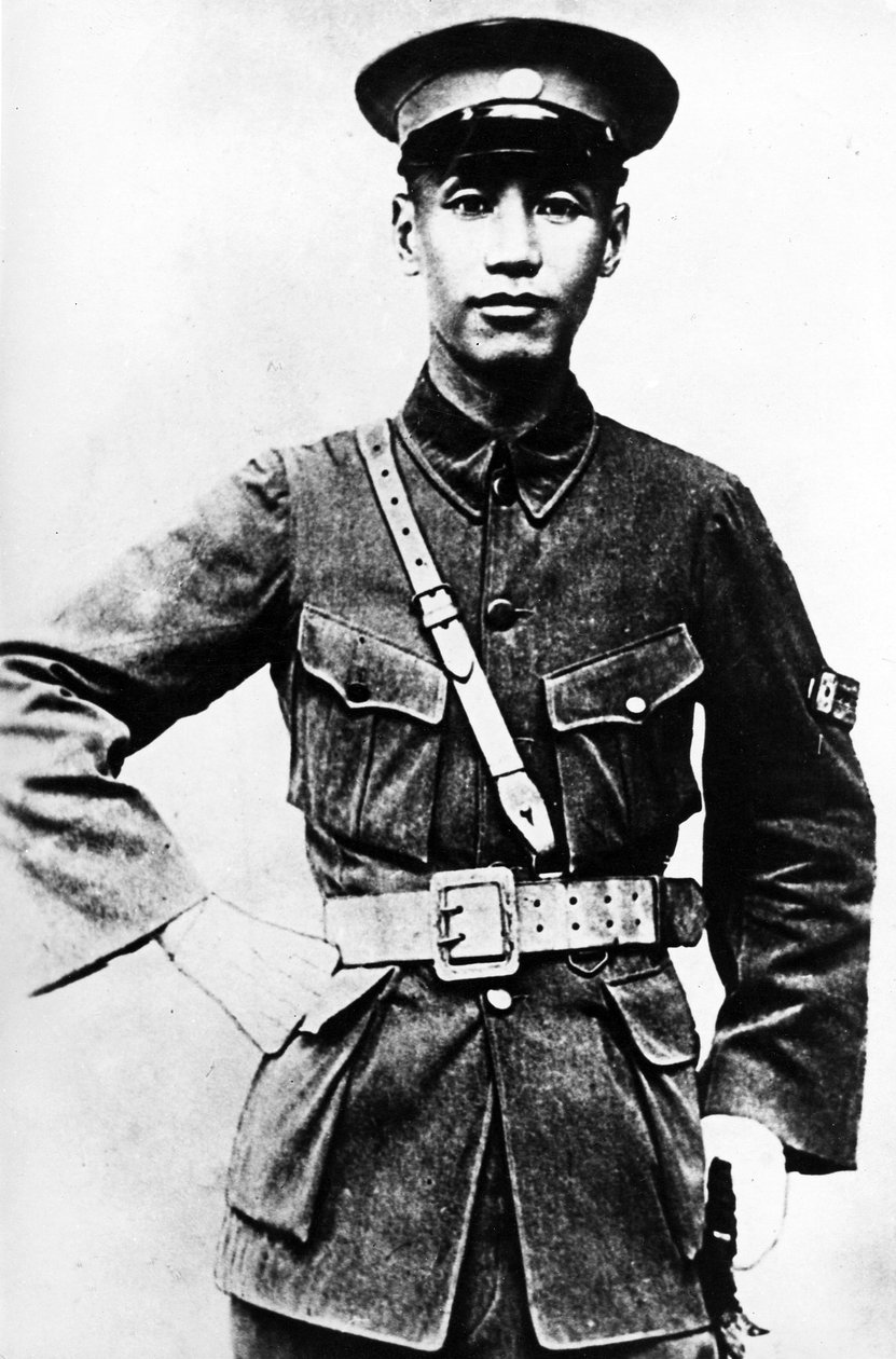 Retrato de um jovem Chiang Kai Shek, c.1920s de Chinese Photographer
