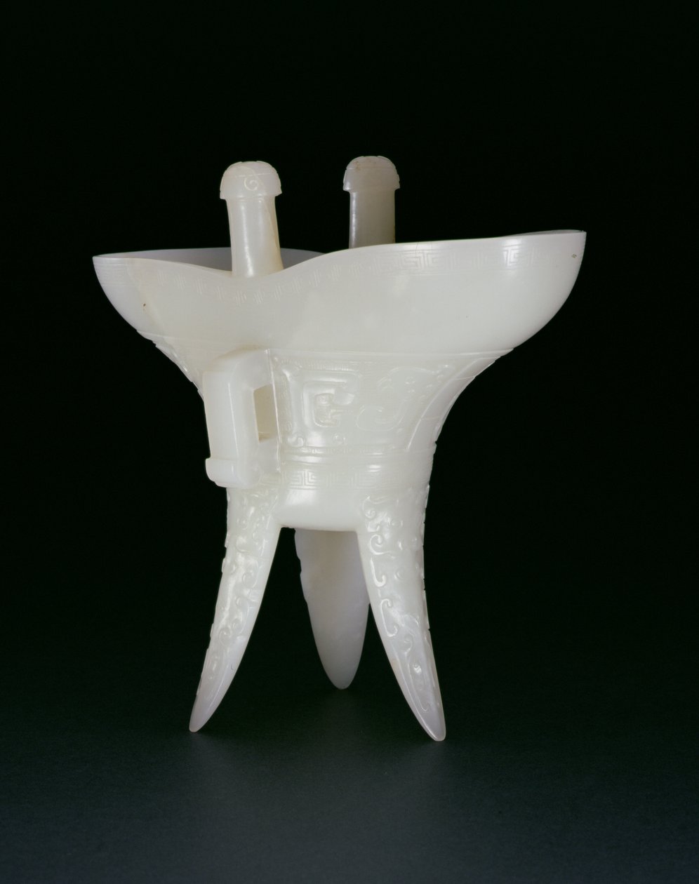 Embarcação Imperial de Libação, Período de Qianlong (1736-95) (jade) (ver também 241122) de Chinese School