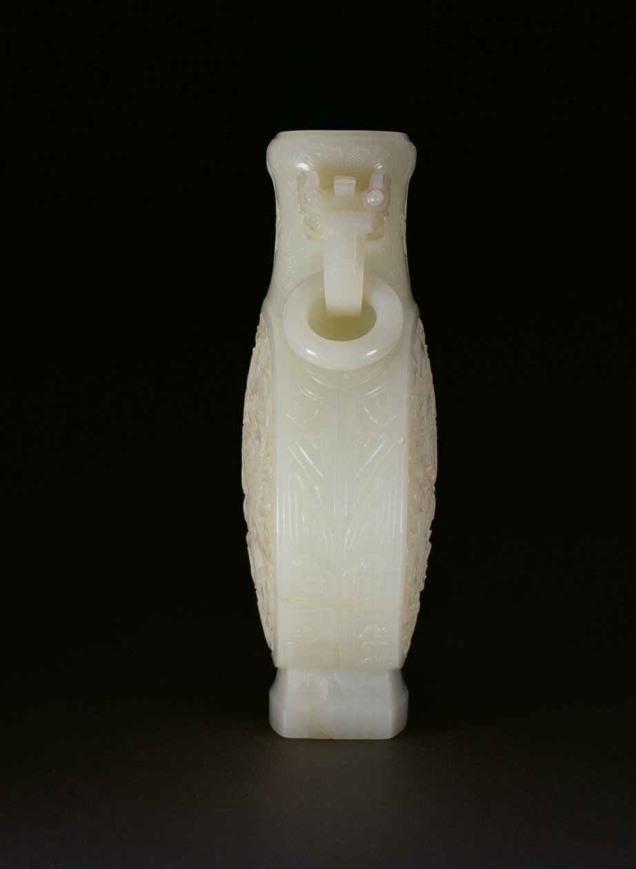 Frasco da Lua Imperial, Período de Qianlong (1736-95) (jade) (ver também 193.796) de Chinese School