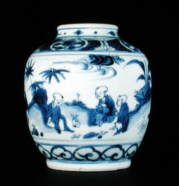 Jarra azul e branca pintada com um menino com uma lebre, Wanli ou Chongzheng, 1600-30 (porcelana) (ver 206093, 206094, 206096) de Chinese School