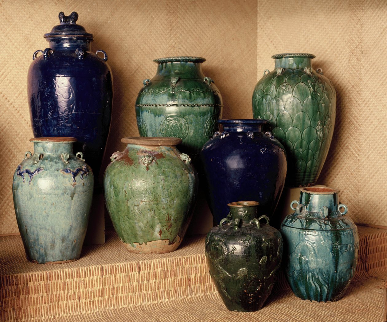 Jarras de vidro chinesas (louça de barro vidrada) de Chinese School