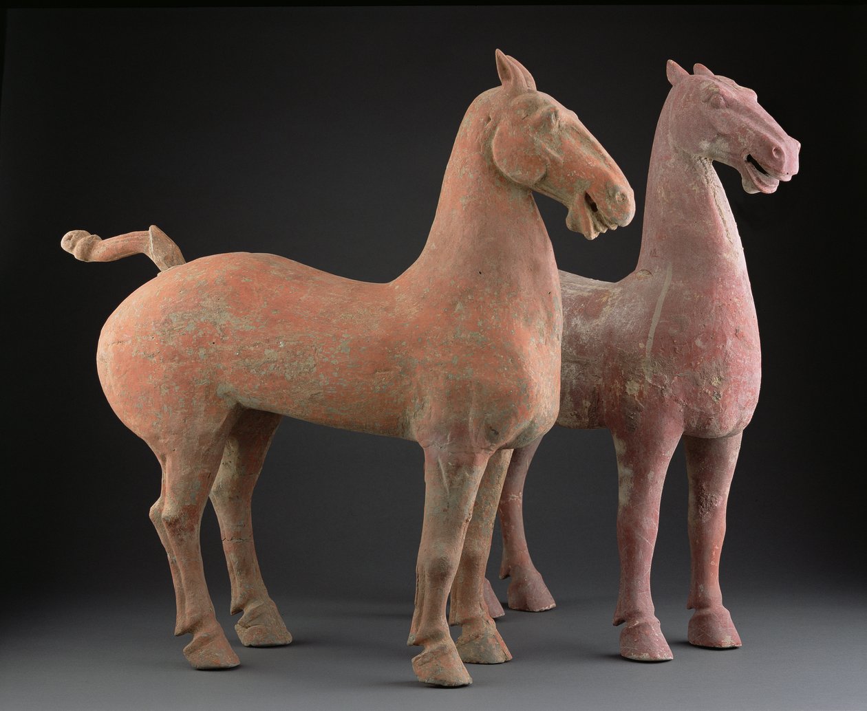 Par de cavalos, dinastia Han (206 aC-220 dC) (louça de barro) de Chinese School