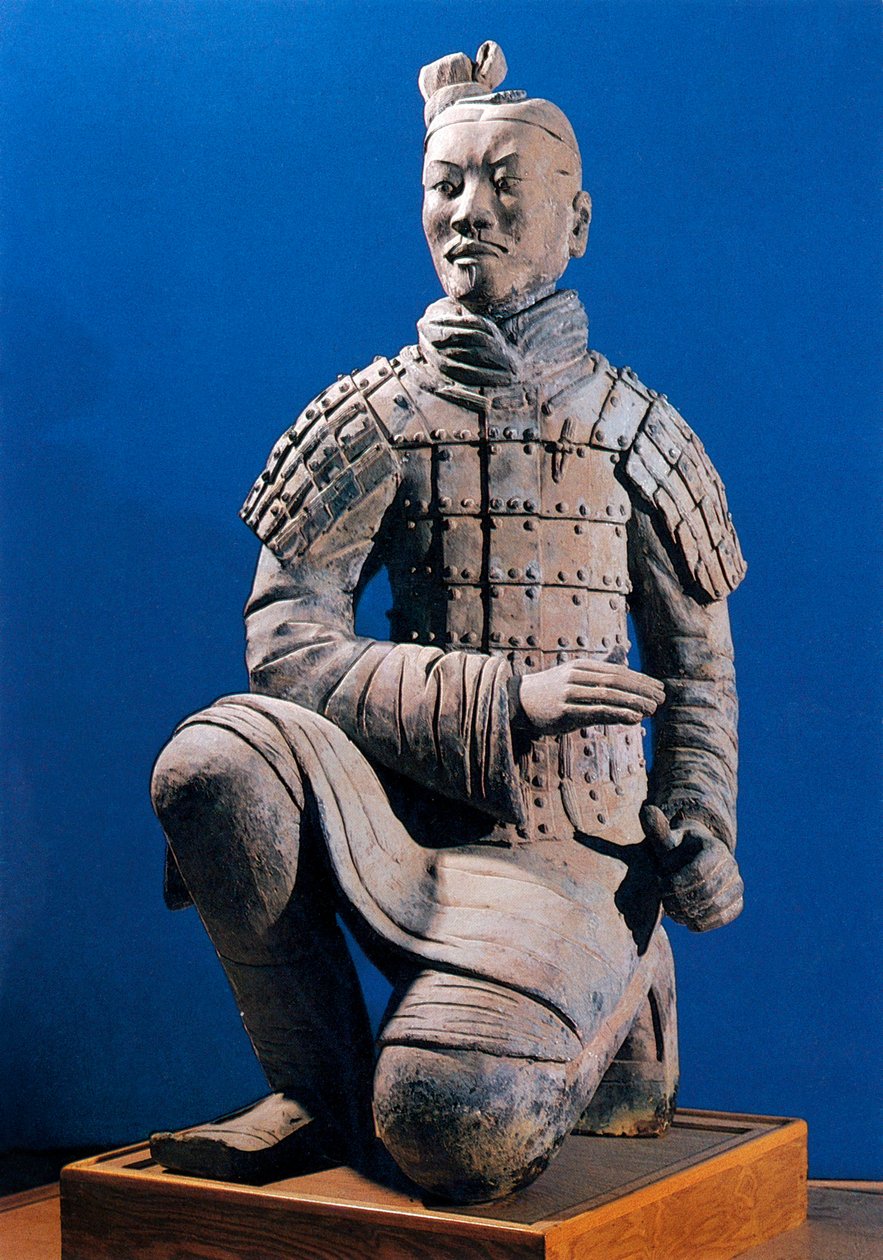 Guerreiro do Exército de Terracota, Mausoléu do Imperador Qin Shi Huang, século III a.C. (foto) de Chinese School
