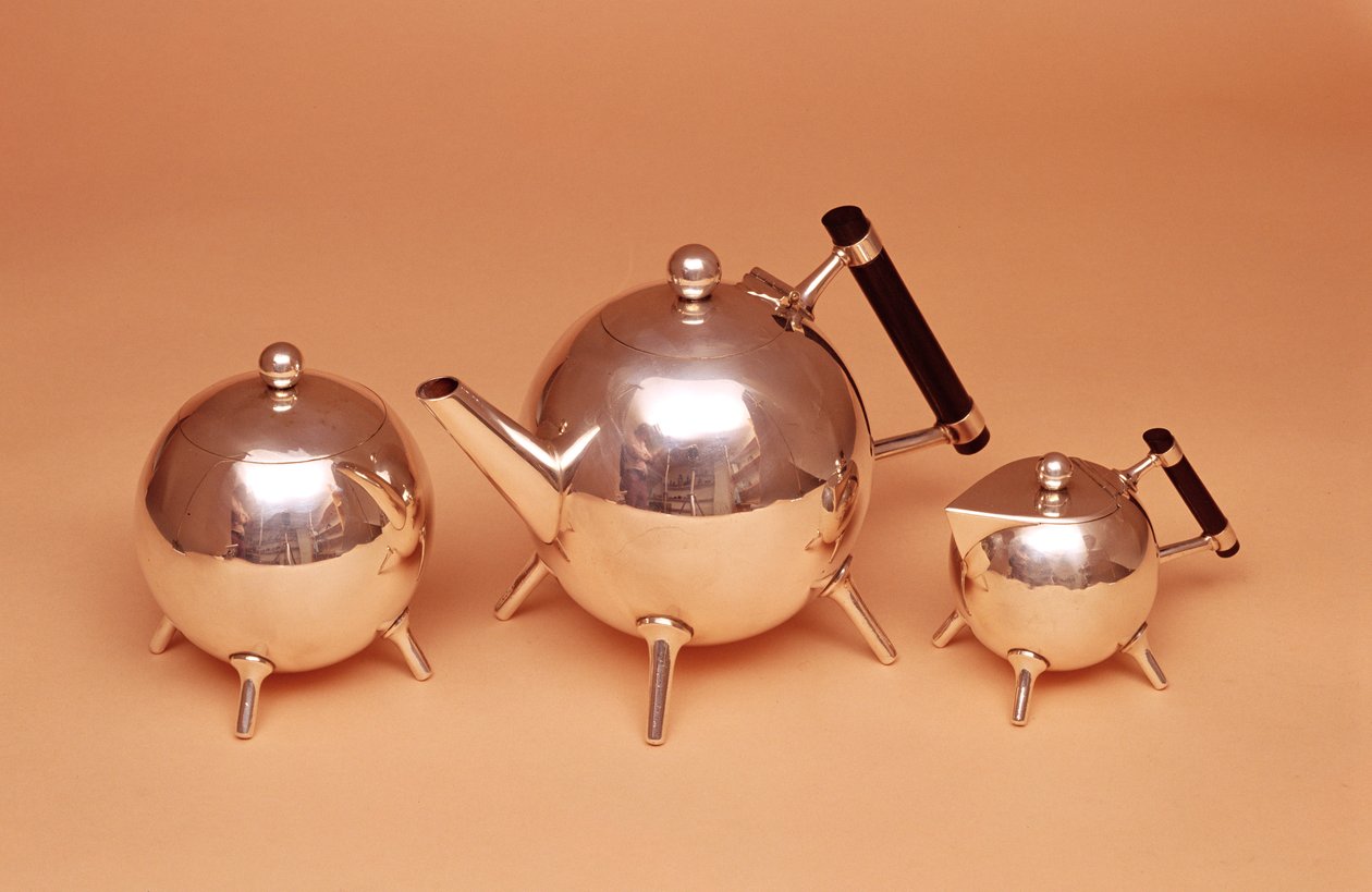 Serviço de chá com interiores dourados, fabricado por James Dixon und Sons, 1880 (prata galvanizada) de Christopher Dresser