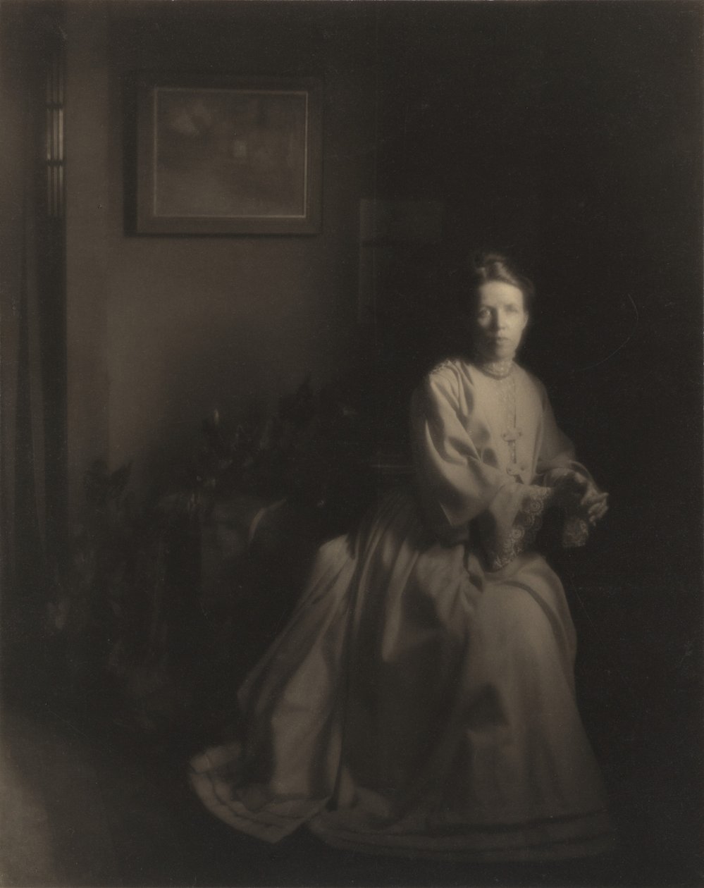 Mrs. White - In the Studio,1907, impresso c. 1920s (foto) de Clarence Henry White