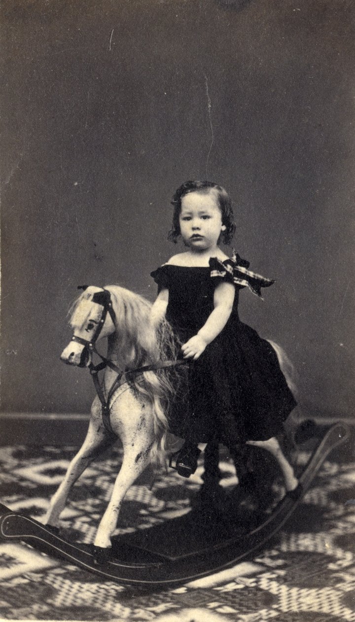 Menina jovem, ligado, cavalo balanço, 1860s, (albumen, impressão) de Clark and Hamlin
