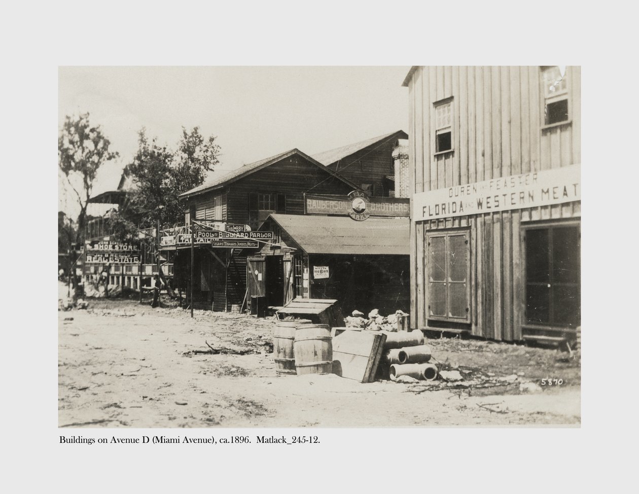 Edifícios na Avenida D (Avenida Miami), c.1896 de Claude C. Matlack