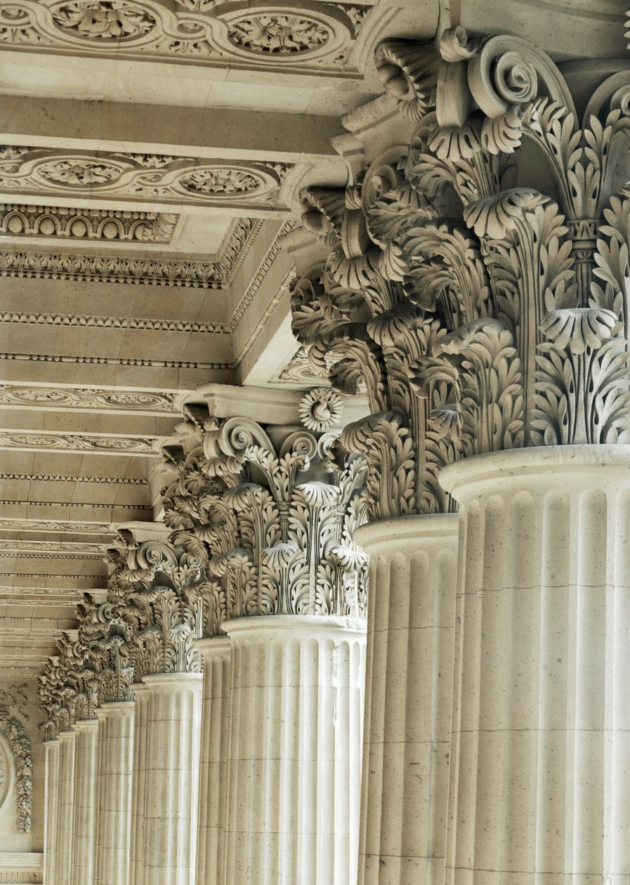 Colunata de Claude Perrault, capitéis coríntios ... de Claude Perrault
