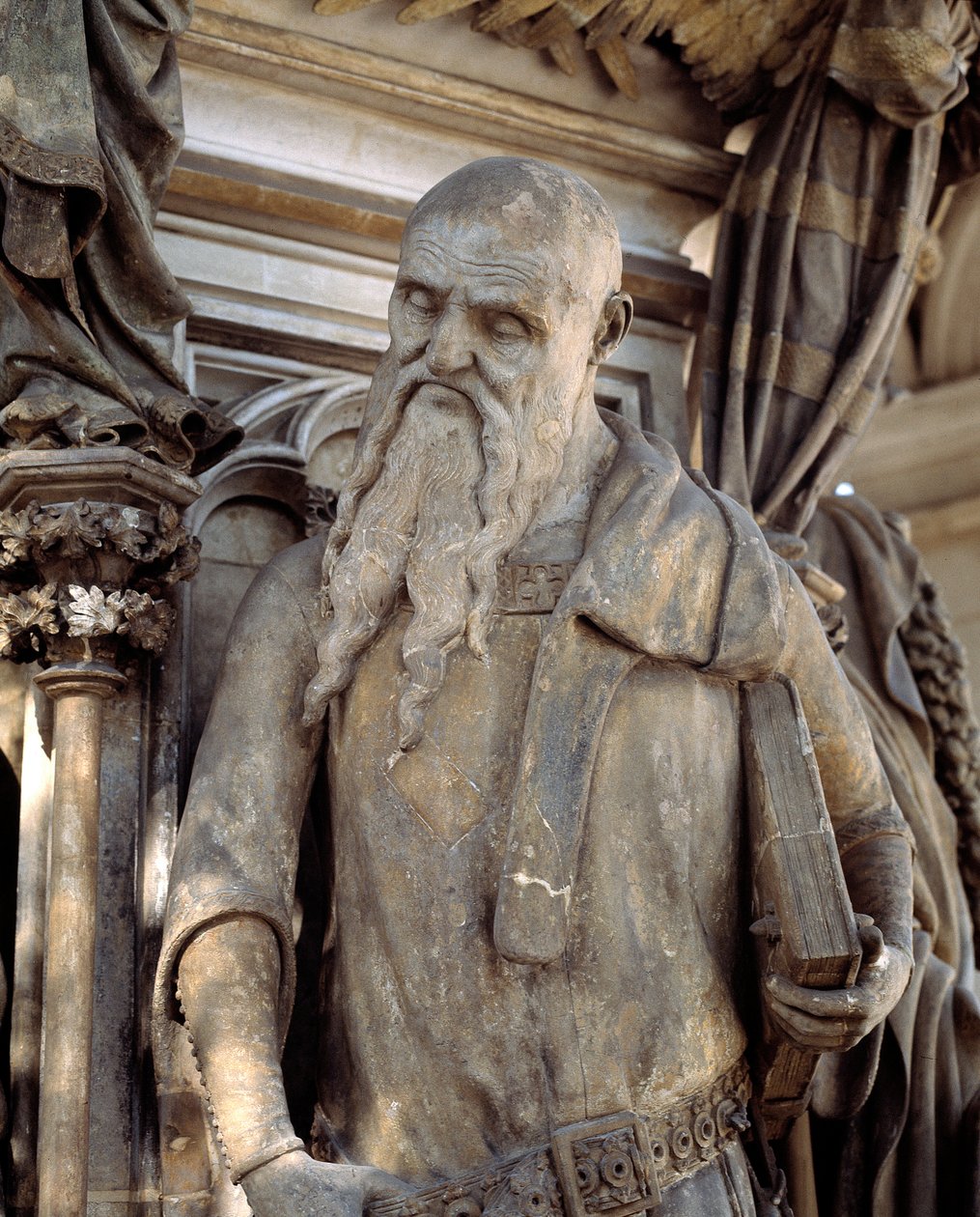 Isaías. A base do Poço de Moisés (escultura) de Claus Sluter