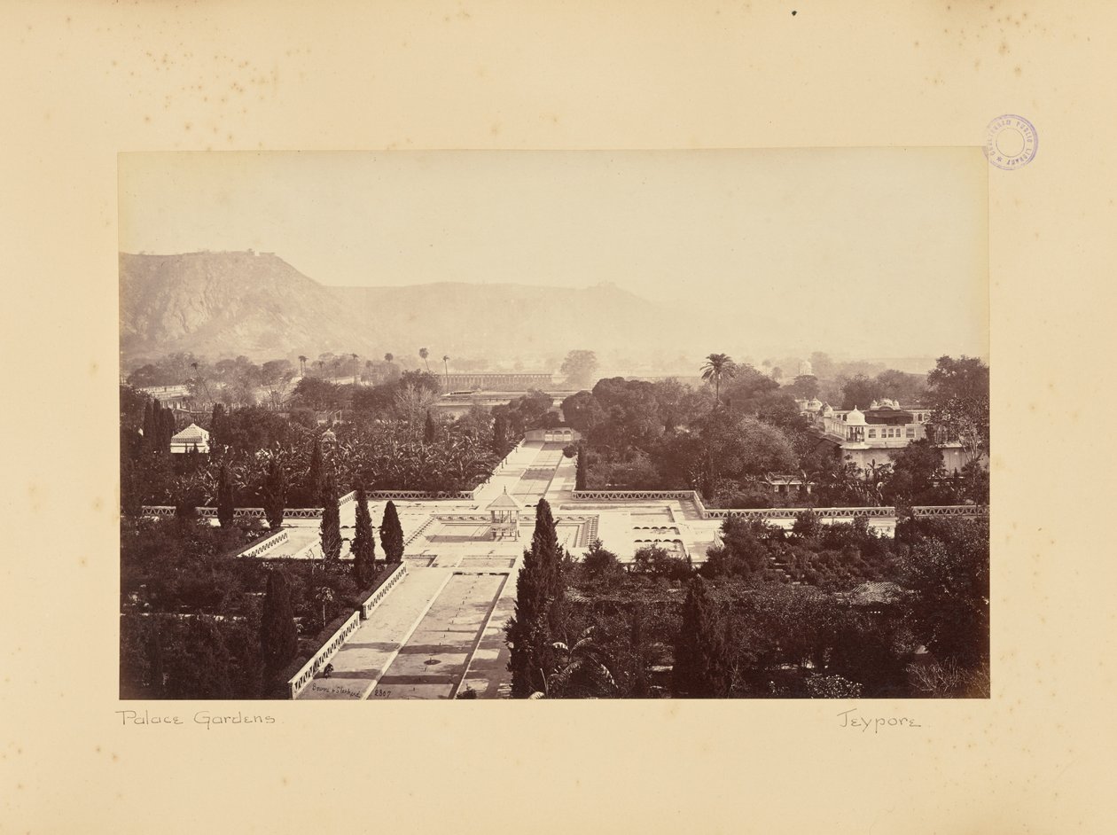 Jaypur; Vista dos jardins do palácio e do forte, a partir do palácio de Colin Murray