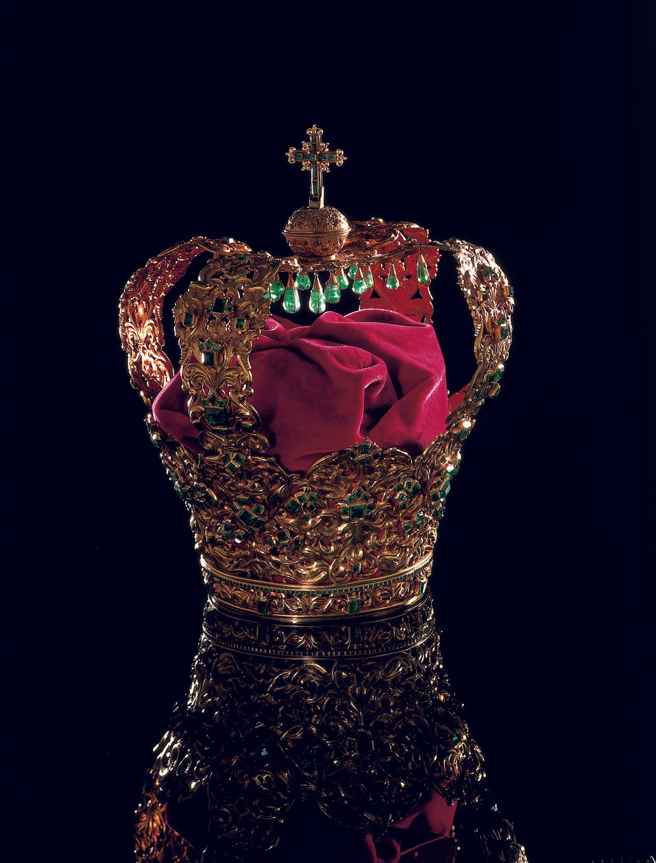 A Coroa dos Andes, c.1593 de Colombian School