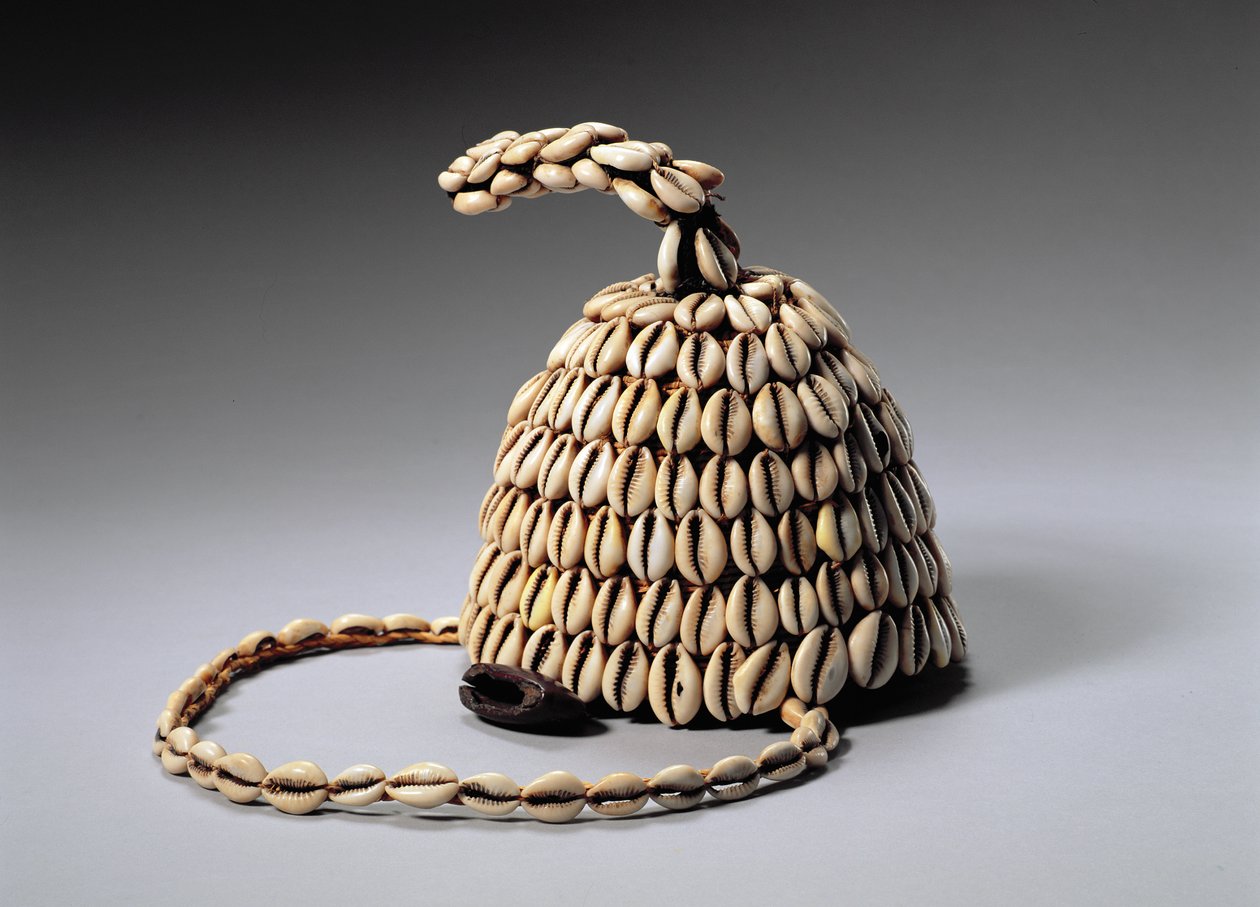 Chapéu (conchas e osso) (ver também 181647) de Congolese