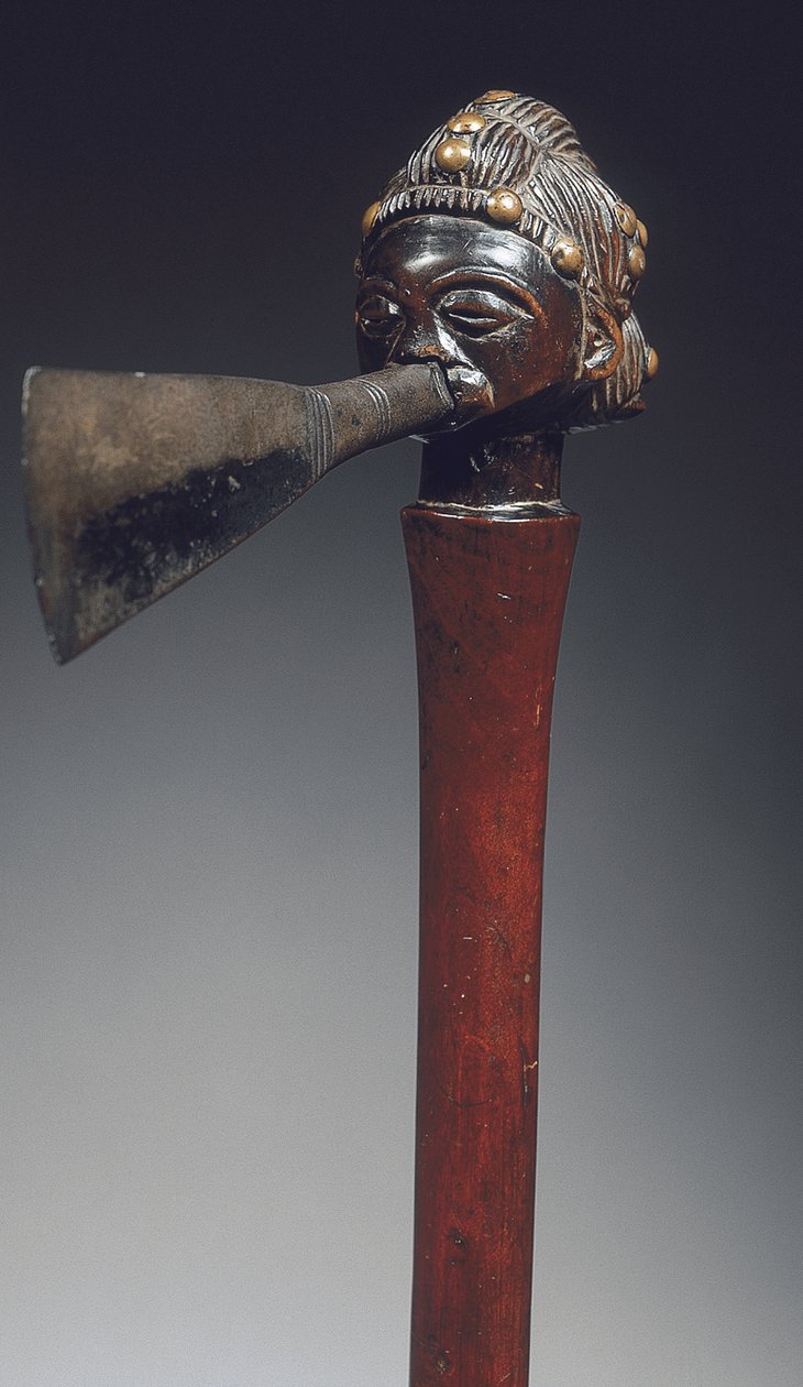 Machado Luba (madeira e metal) de Congolese Congolese