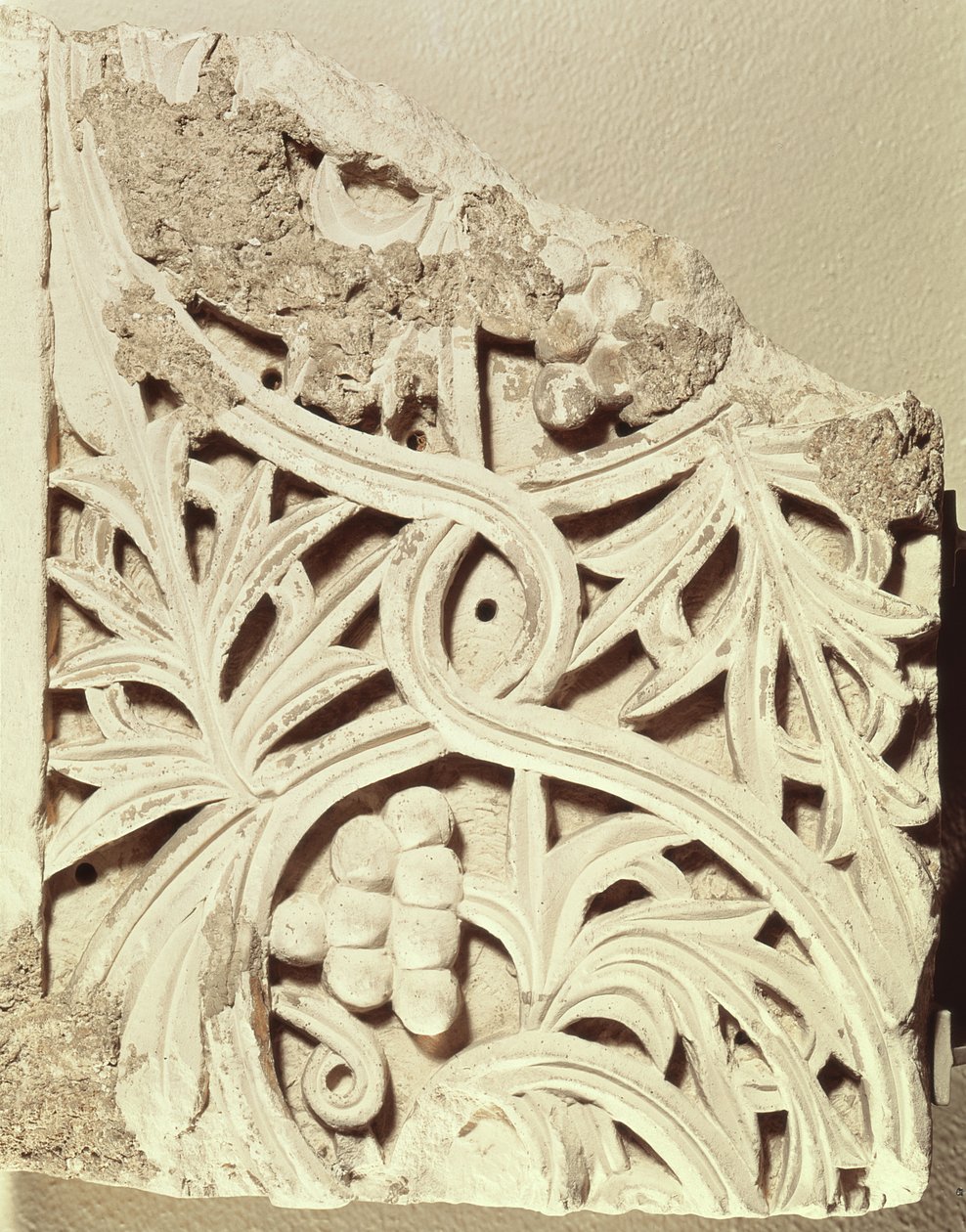 Fragmento de um friso, do mosteiro de Apa Jeremias, Sakkara (calcário) de Coptic Coptic