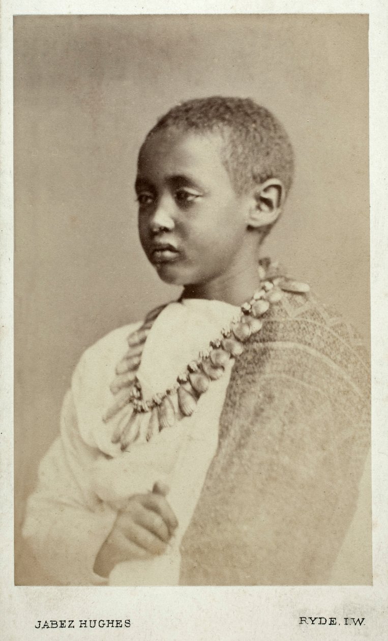 Príncipe Alamayu, filho do imperador Theodor II, Ryde, Inglaterra, 1868 (impressão de albume) de Cornelius Jabez Hughes