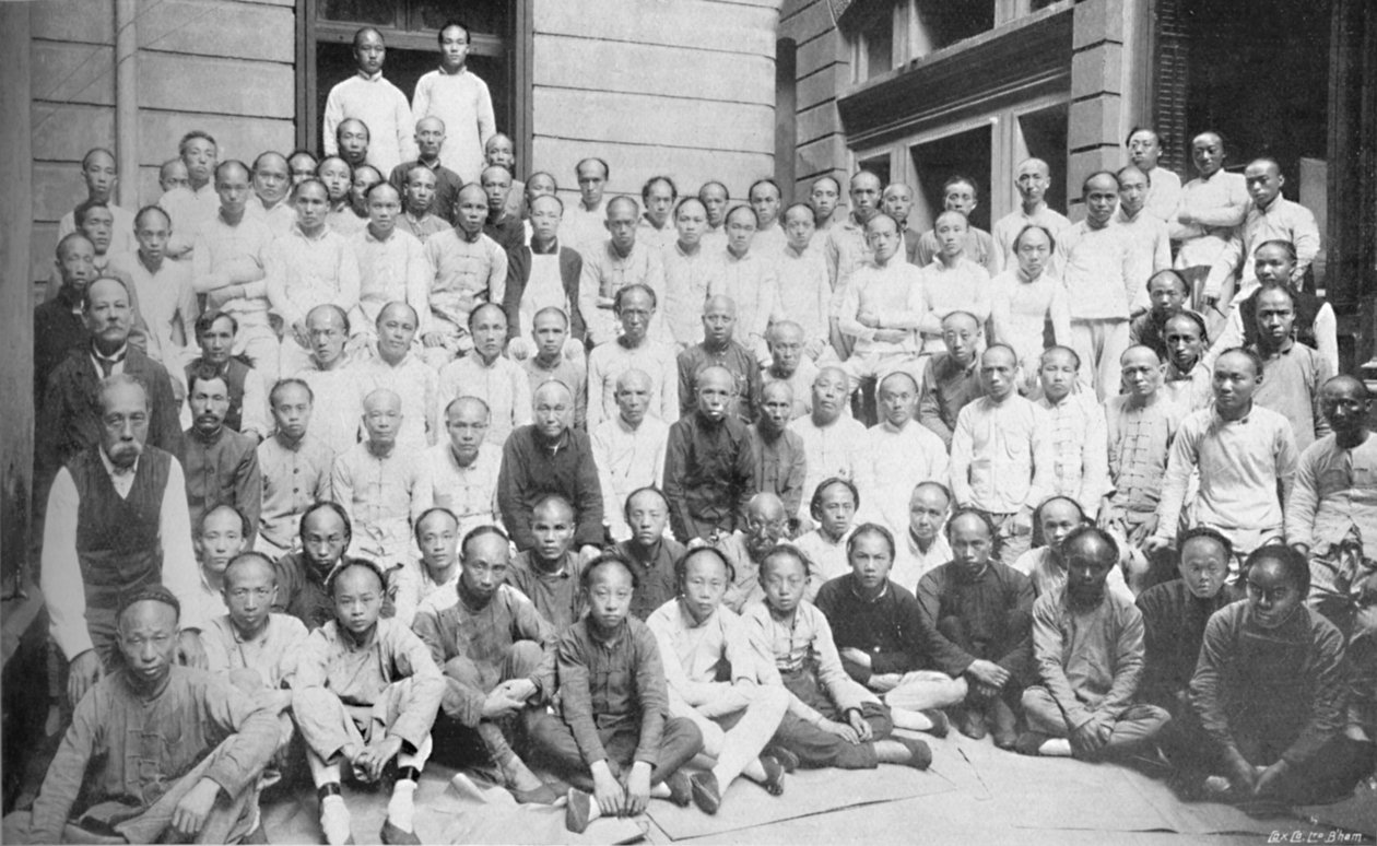 Compositores e Pressmen, Gabinete de Notícias Diárias do Norte da China, 1910 de Cox Company Ltd