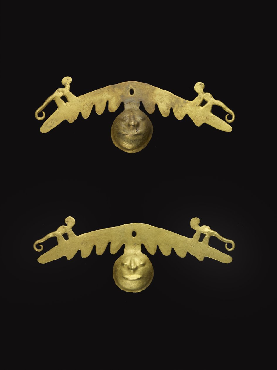 Par de enfeites de orelha, 600-1600 DC (ouro) de Culture Nariño