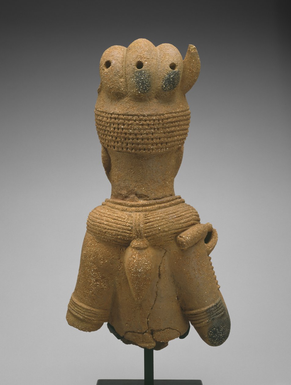 Cabeça e tronco de uma figura feminina, região de Jos Plateau, Nigéria, 500 AC-200 DC (louça de barro) de Culture Nok