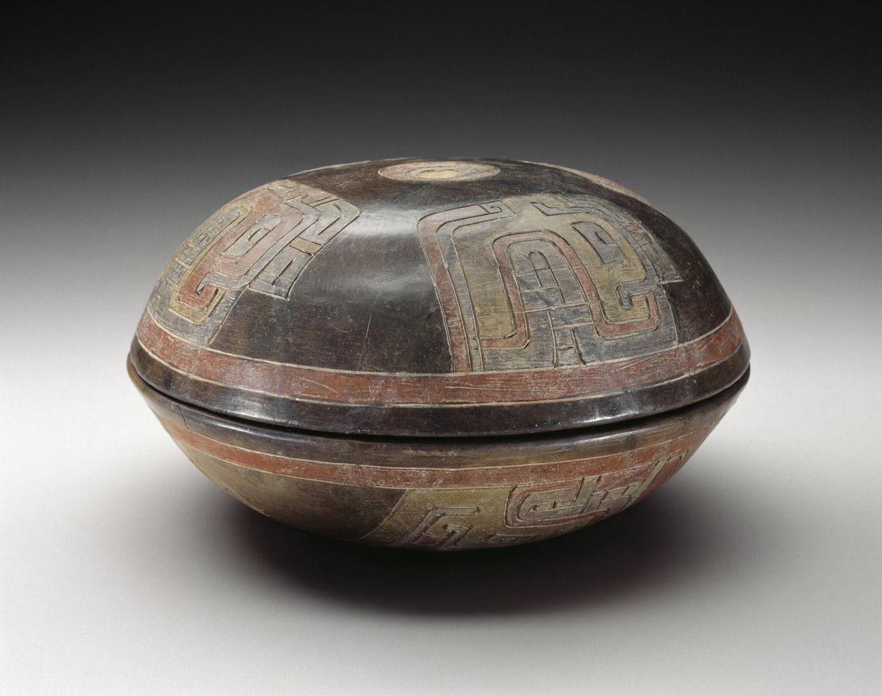 Tigela dupla com padrões abstratos, 900-200 aC (louça de barro com tinta de resina policromada) de Culture Paracas