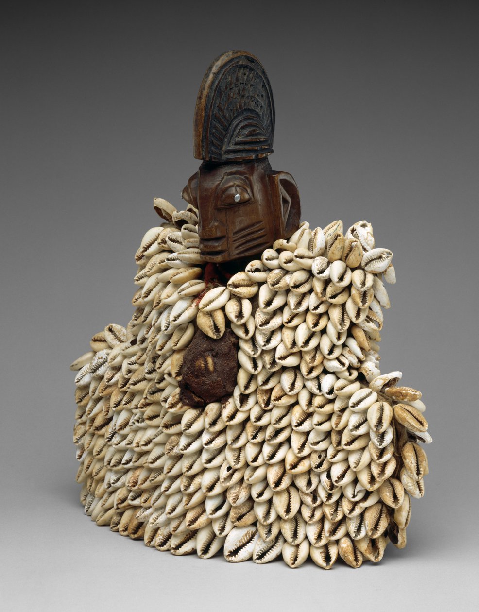Figura dupla (ere ibeji) com vestimenta de Yoruba Culture