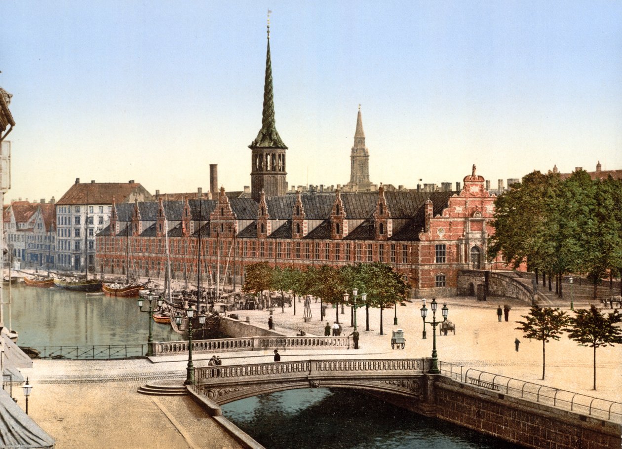 A antiga bolsa de valores, Copenhague, 1890-1900 de Danish Photographer