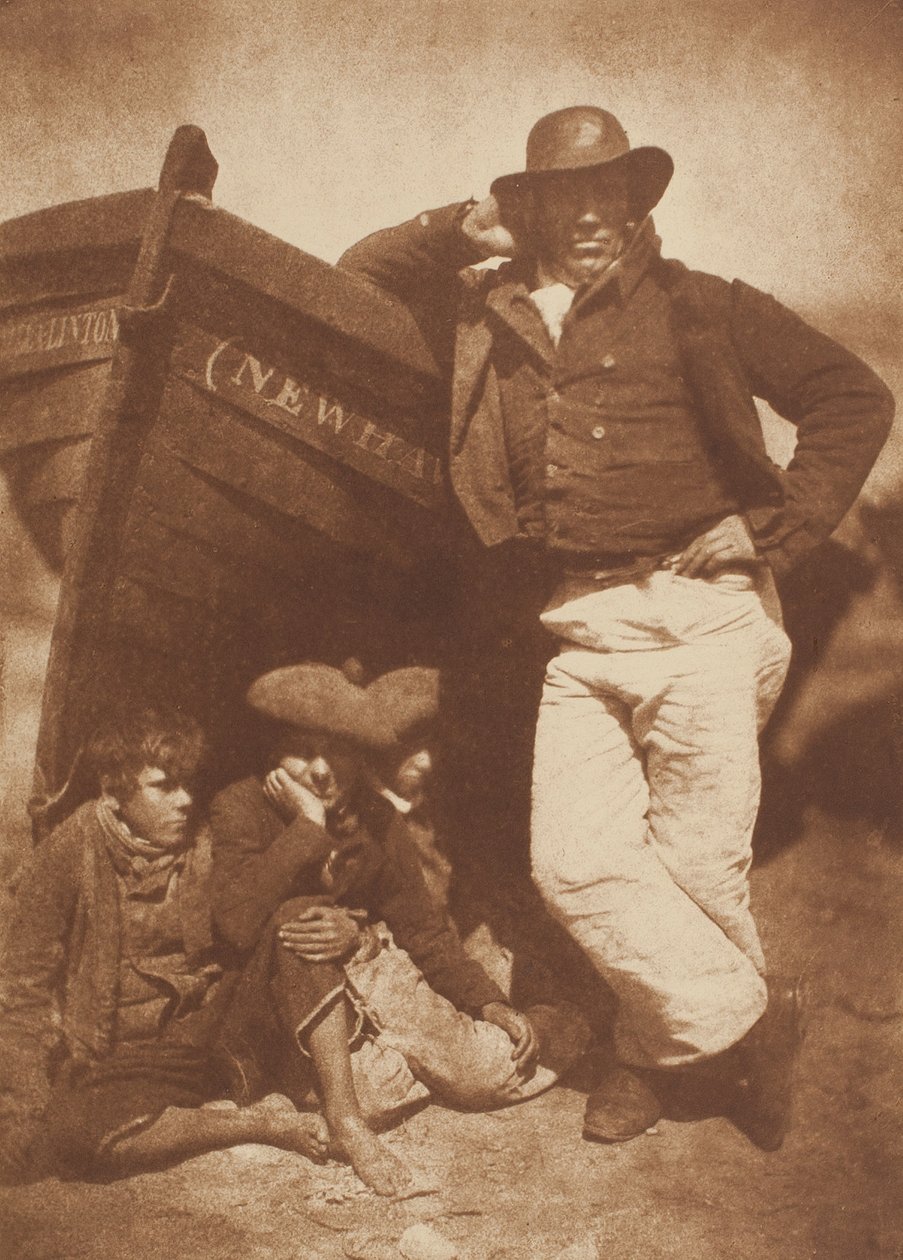 James Linton e Three Boys, Newhaven, 184347, impresso c. 1916. Criadores: David Octavius Hill, Robert Adamson, Hill & Adamson. de Hill and Adamson