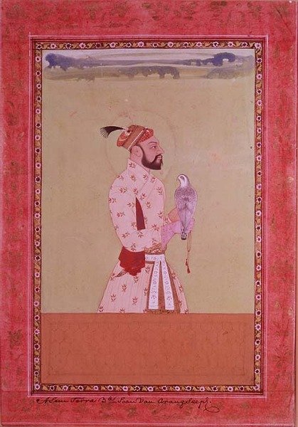 IS227-1950 Azam Shahr, terceiro filho do Imperador Aurangzeb, segurando um falcão, Golconda, c.1680 (guache com borda floral) de Deccani School