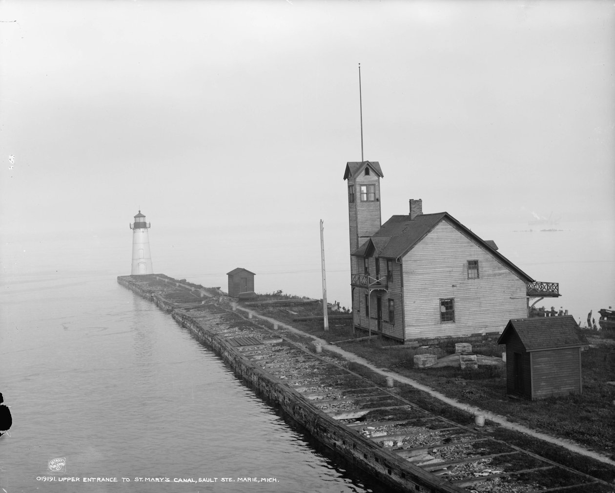Entrada para o Canal de Santa Maria, Sault Ste. Marie, Michigan, c.1900-06 de Detroit Publishing Co.