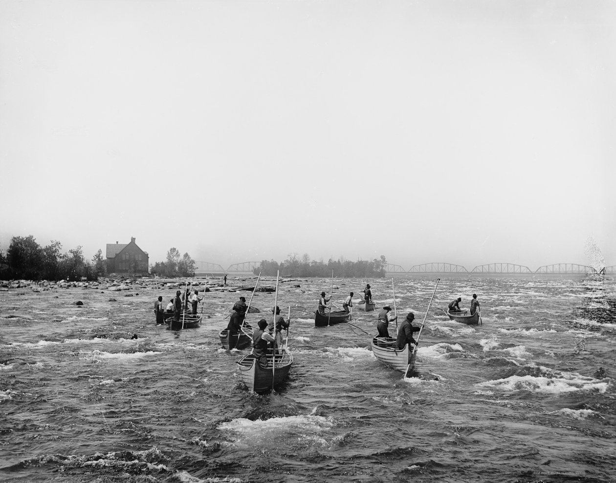 Índios pescando nas corredeiras, Sault Ste. Marie, Michigan, c.1900 de Detroit Publishing Co.