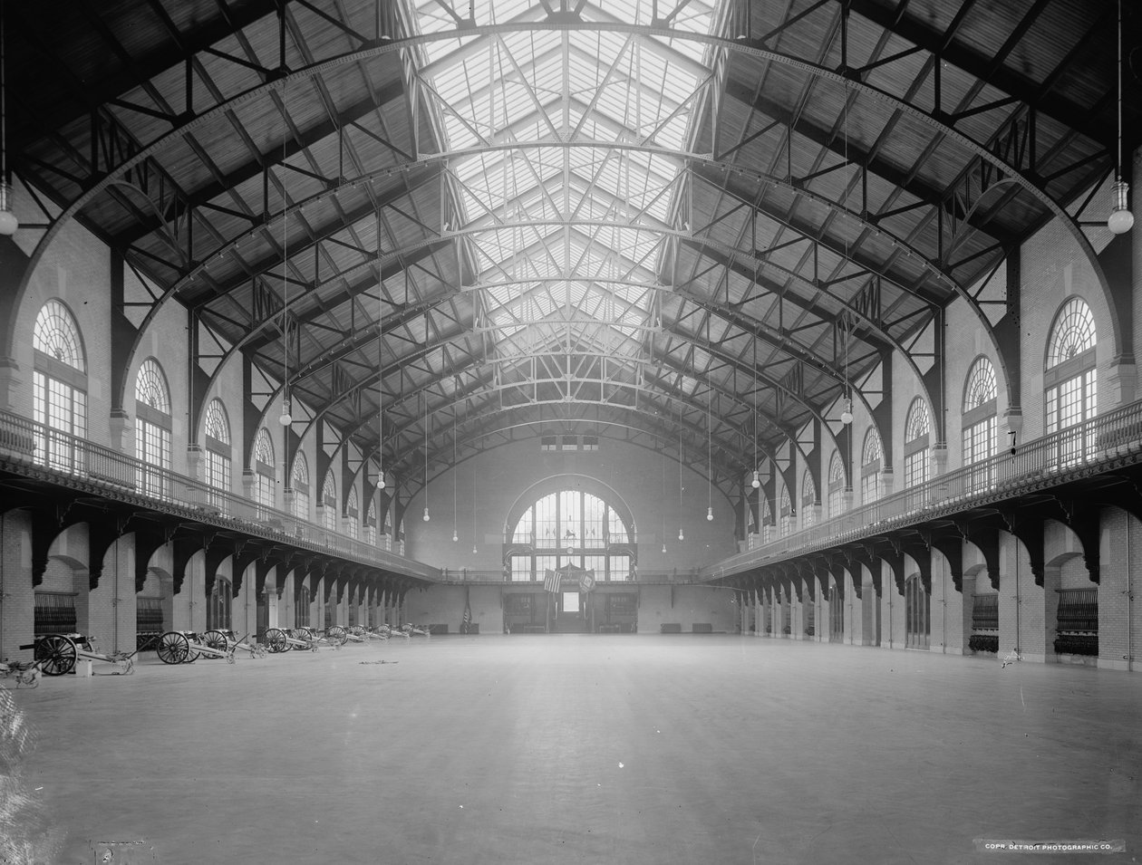 Interior, de, arsenal, eua, naval, academia, annapolis, maryland, c.1900-06 de Detroit Publishing Co.