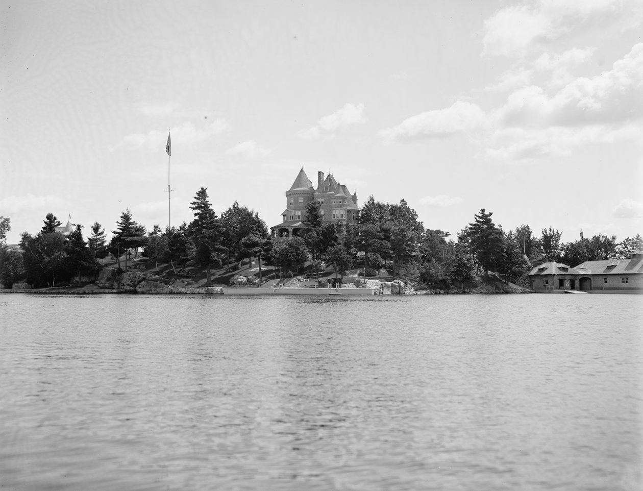 Neh Mahbin, Mil Ilhas, NY, c.1900-20 de Detroit Publishing Co.