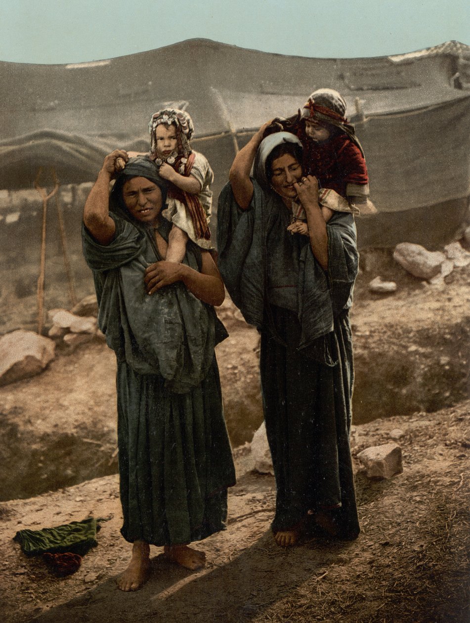 Beduínos e crianças fora da tenda, Terra Santa de Detroit Photographic Co.