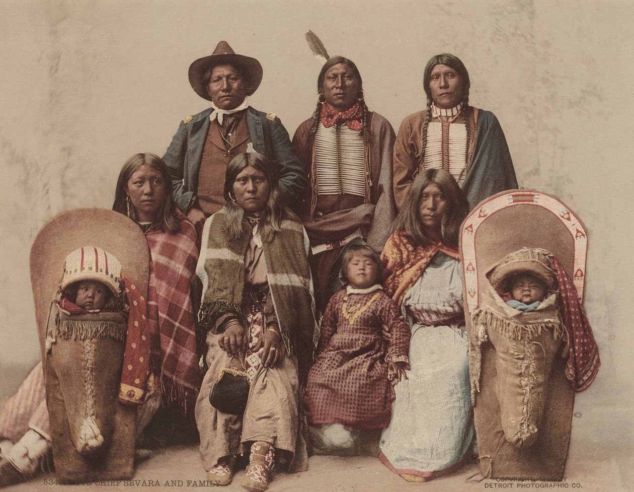 Ute Chefe Severo e Família, c. 1885, publicado em 1899. Criadores: Detroit Photographic Company, Charles A. Nast. de Detroit Photographic Company, Charles A. Nast