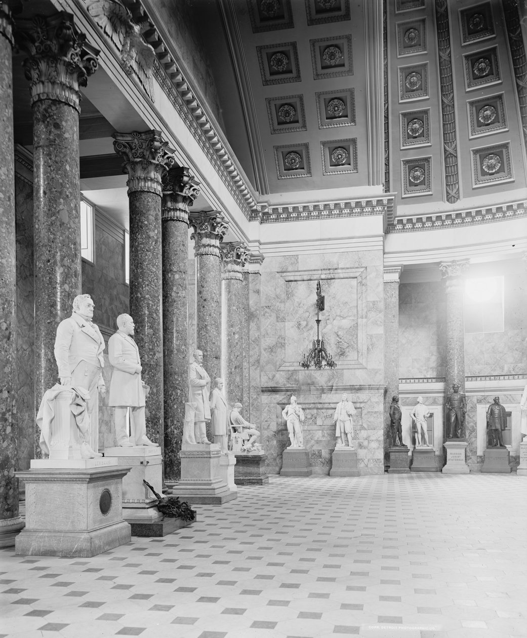 Um canto em Statuary Hall, o Capitólio em Washington, DC, c.1904 de Detroit Publishing Co.