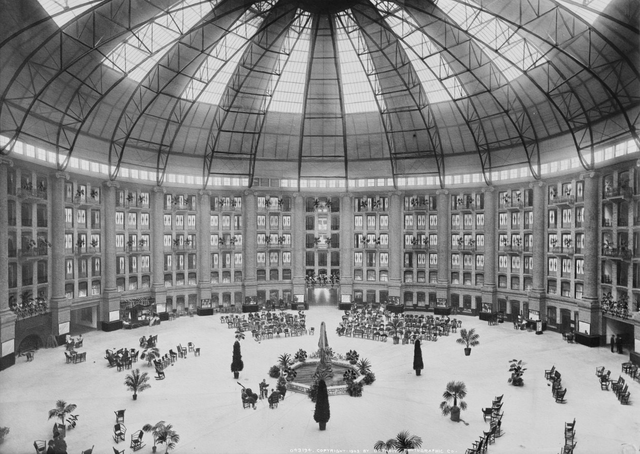 Átrio do Hotel New West Baden Springs, West Baden Springs, Indiana, c.1900-15 de Detroit Publishing Co.