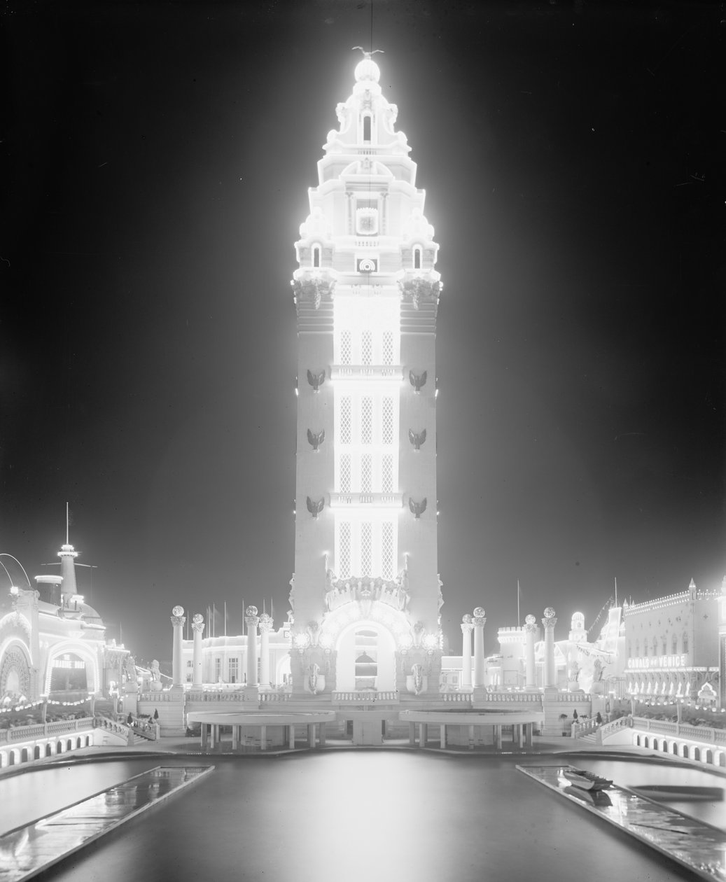Dreamland at night, Coney Island, New York City, c.1905 (foto a p/b) de Detroit Publishing Co.