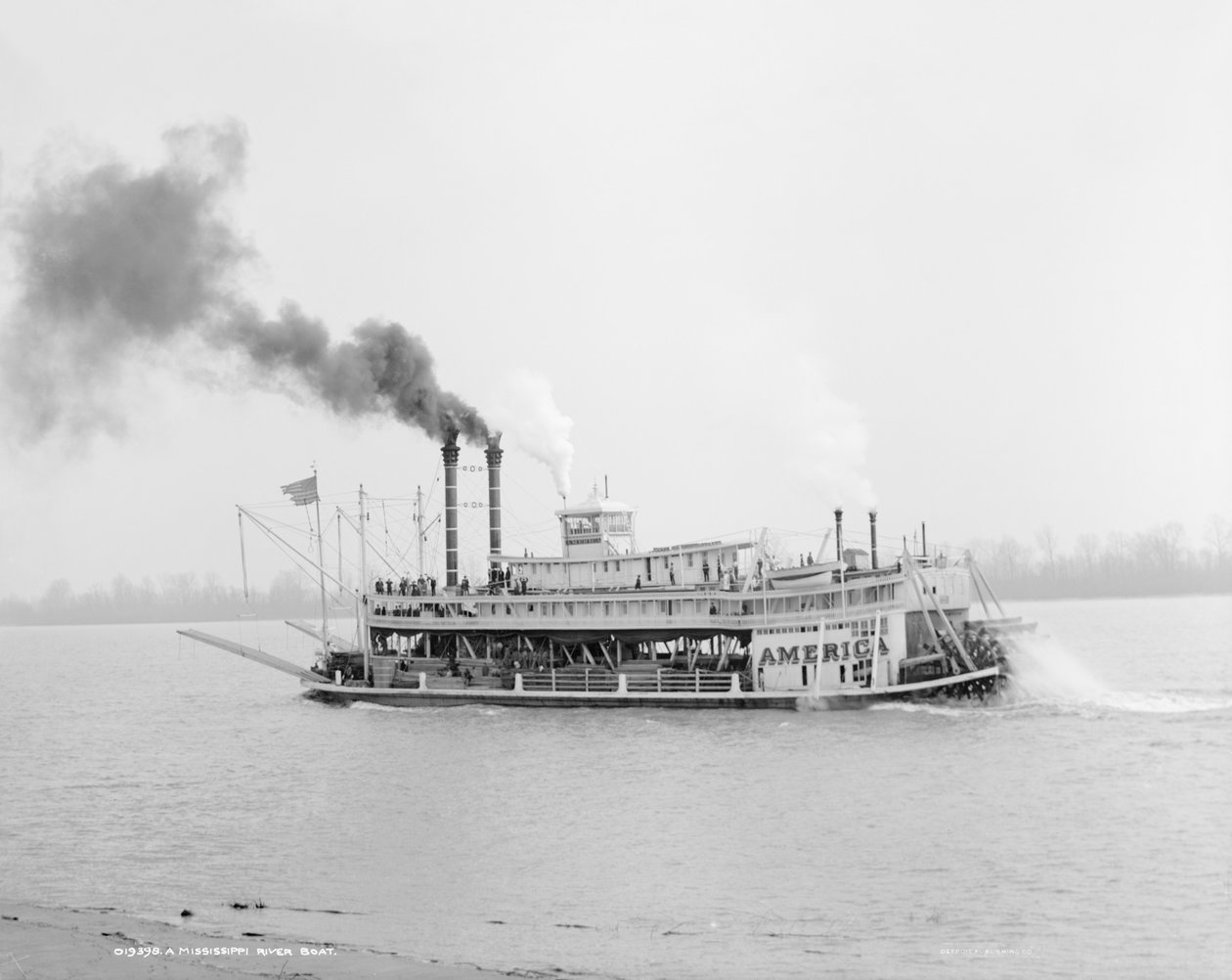River Boat, Rio Mississippi, EUA, c.1906 (foto a p/b) de Detroit Publishing Co.