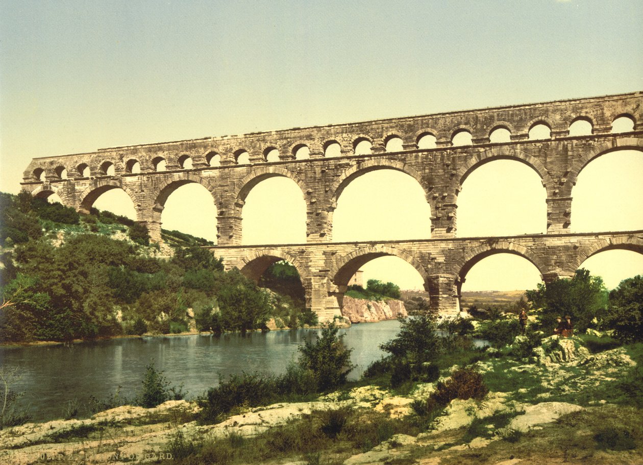 Ponte romana sobre o Gard, construída por Agripa, Nîmes, França, c.1900 de Detroit Publishing Co.