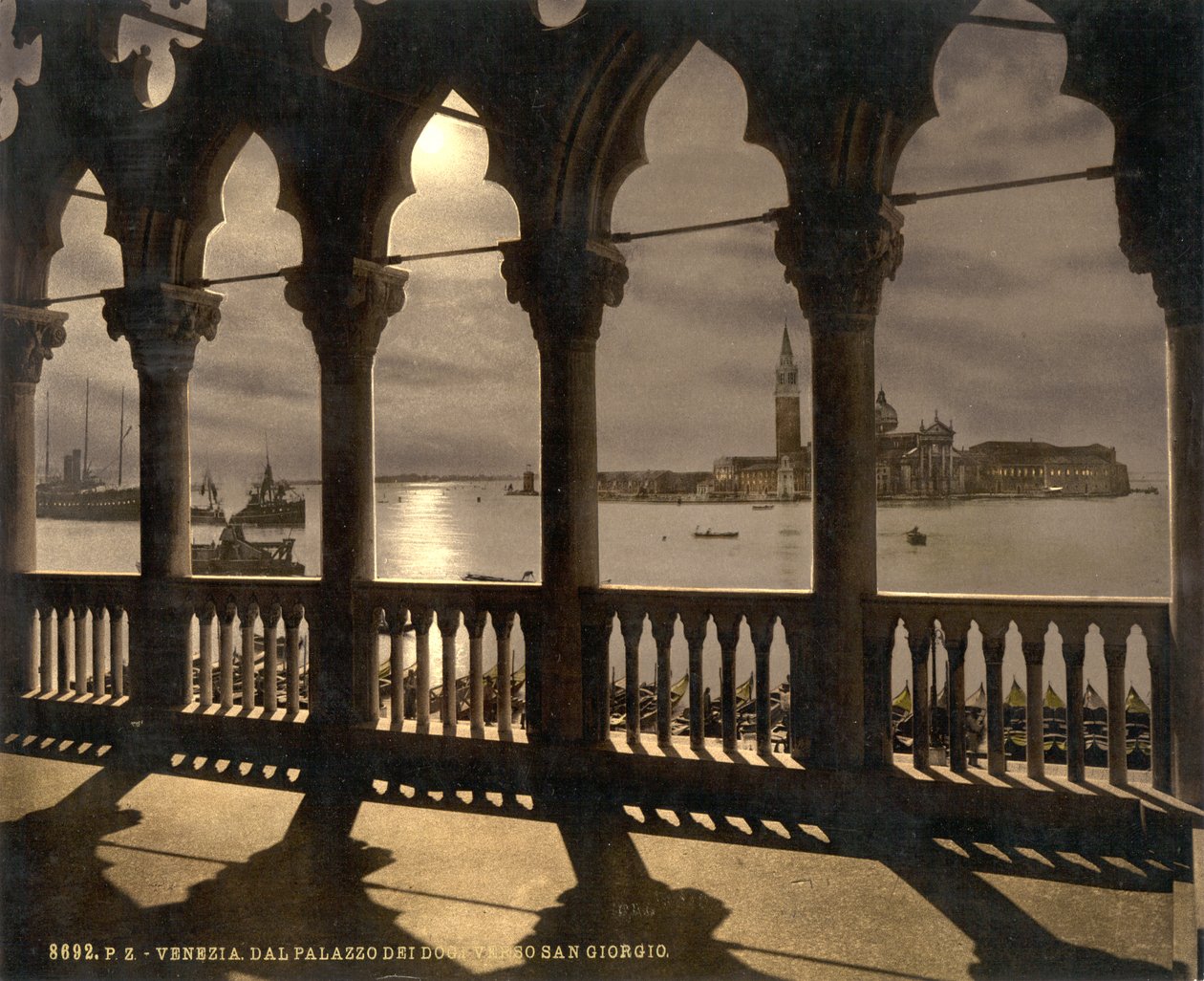 San Georgio do Palácio dos Doges ao luar, Veneza, Itália, c.1890-1900 (fotocromo) de Detroit Publishing Co.