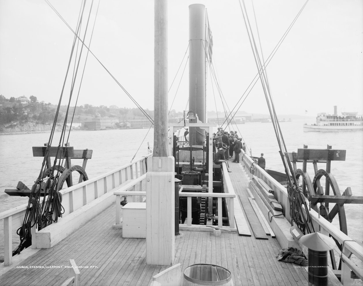 Steamer Clermont, deck, olhando para trás, 1909 de Detroit Publishing Co.