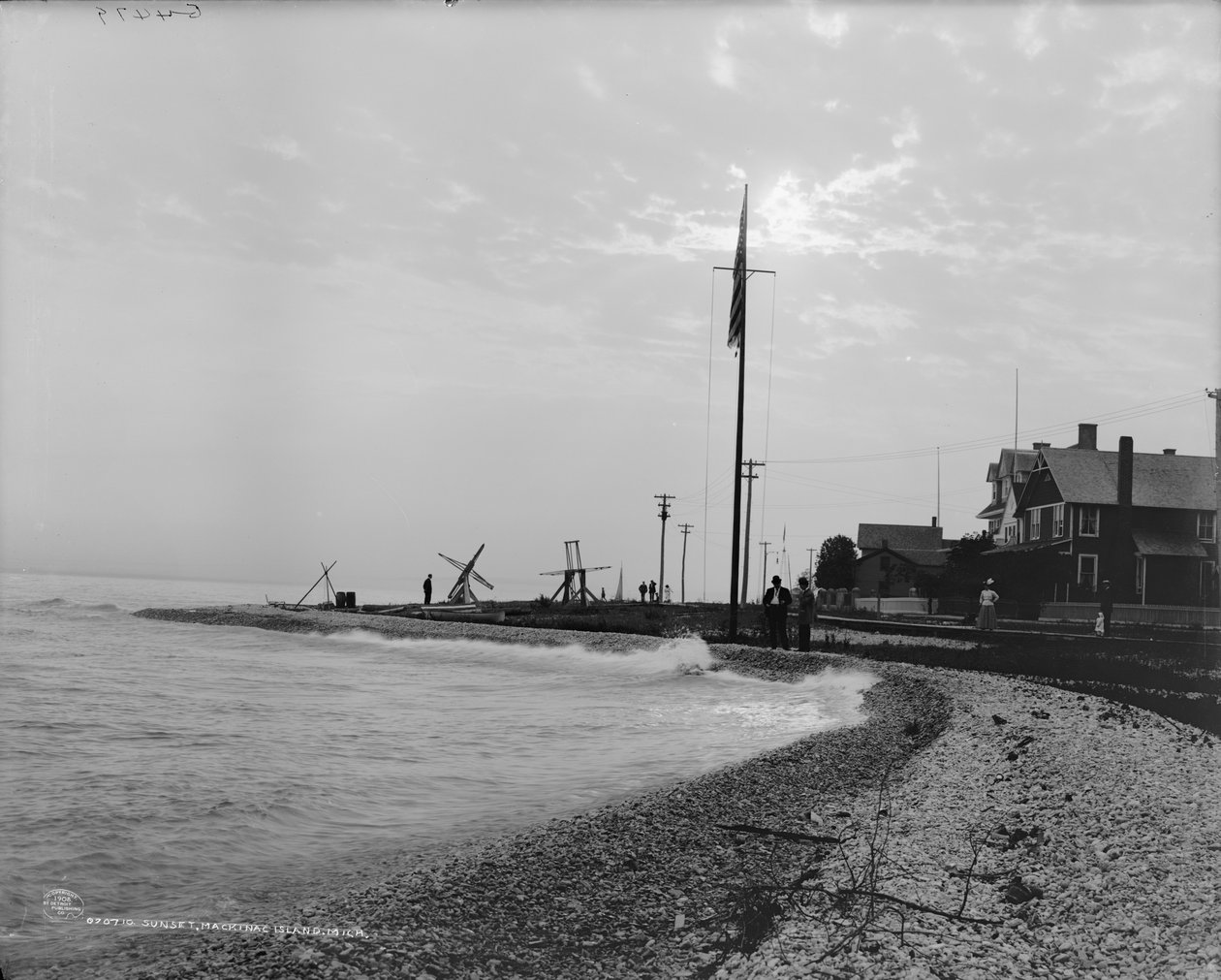 Sunset, Mackinac Island, Michigan, c.1908 (foto p - b) de Detroit Publishing Co.