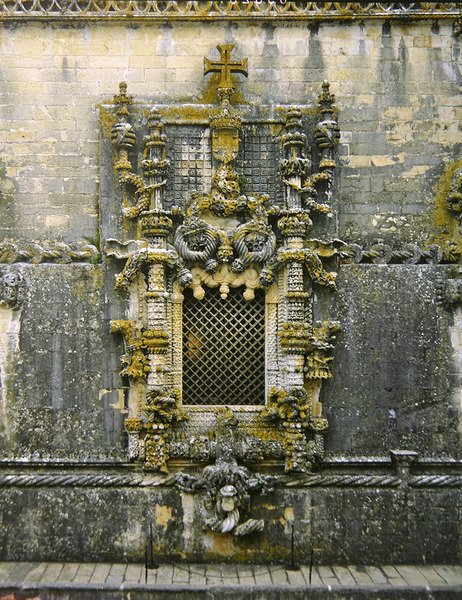 A janela da casa do capítulo, 1510-13 de Diogo de Arruda
