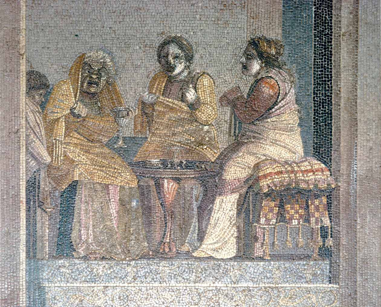 Mosaico romano da cena do jogo com atores mascarados, Villa de Cícero, Pompéia, século 2 aC de Dioscurides of Samos