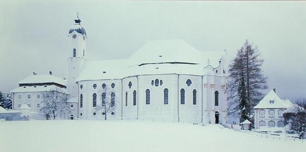 Vista da Wieskirche na neve (foto) de Dominikus Zimmermann