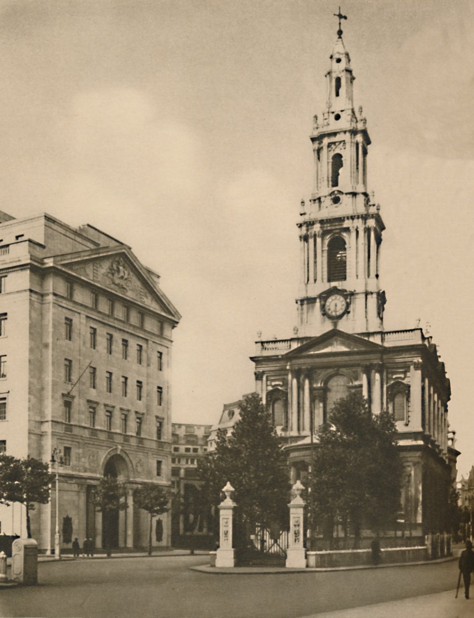 St. Mary-Le-Strand, distinguida pelo alargamento da rua moderna, c1935. de Donald McLeish